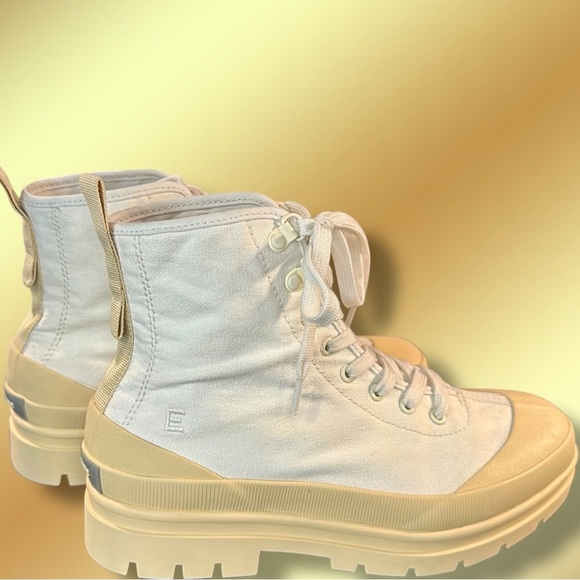 Everlane Women’s Cotton Canvas Gum Sole Utility Boot in White & Cream Size 8.5 - Picture 11 of 16